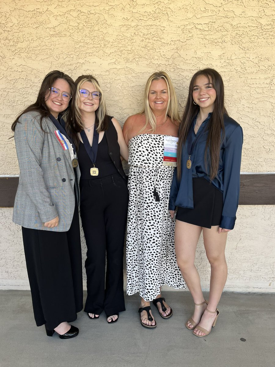 Grand Oaks Speech & Debate tweet media