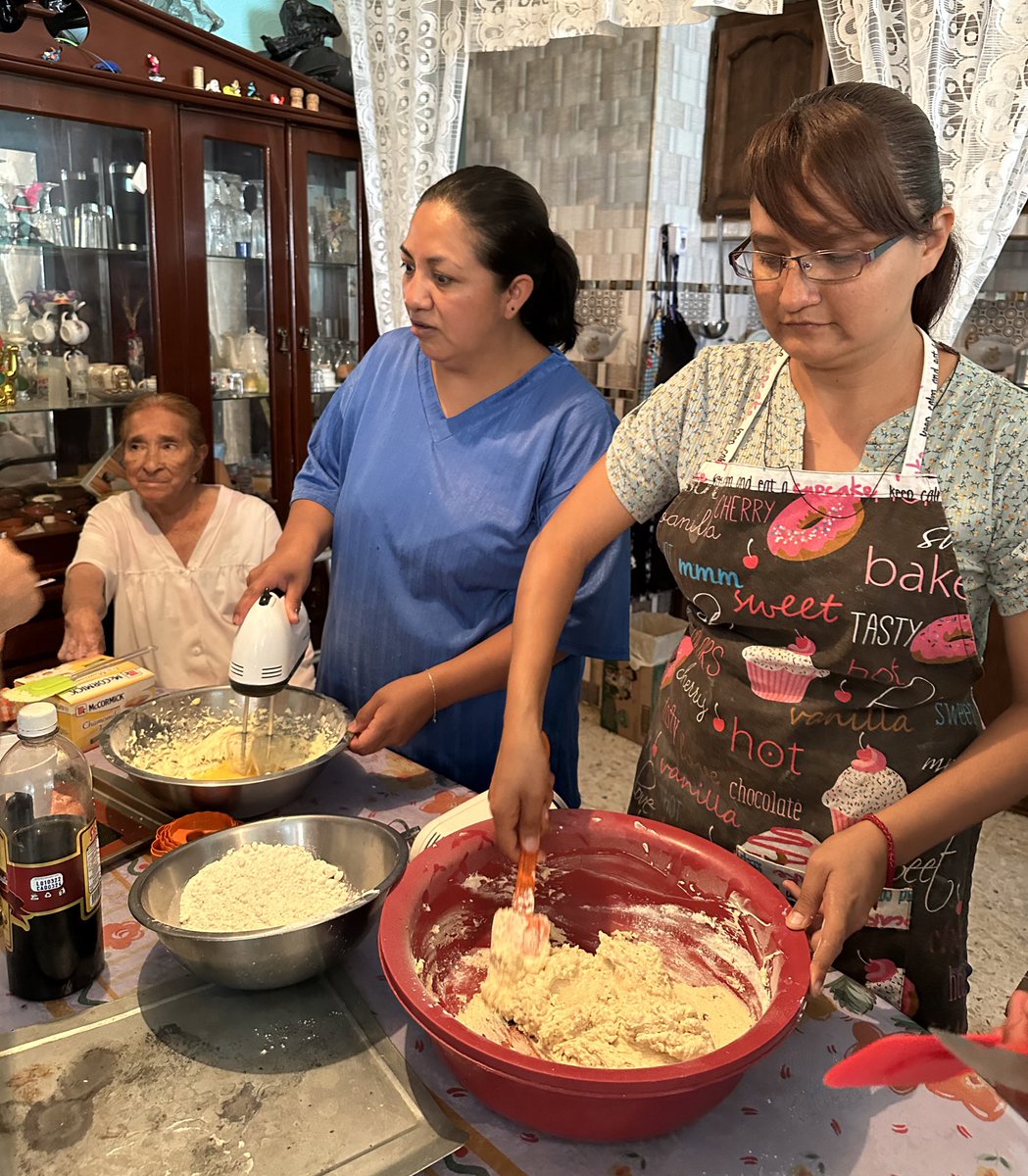 karina_ralcala's tweet photo. El empoderamiento de las mujeres es esencial para construir una sociedad más justa y equitativa. 
Al brindar las herramientas y oportunidades necesarias, estamos construyendo un lugar en la que todas las personas puedan florecer y contribuir plenamente. 👏

#ContigoMujer https://t.co/vK9SEZyOIT