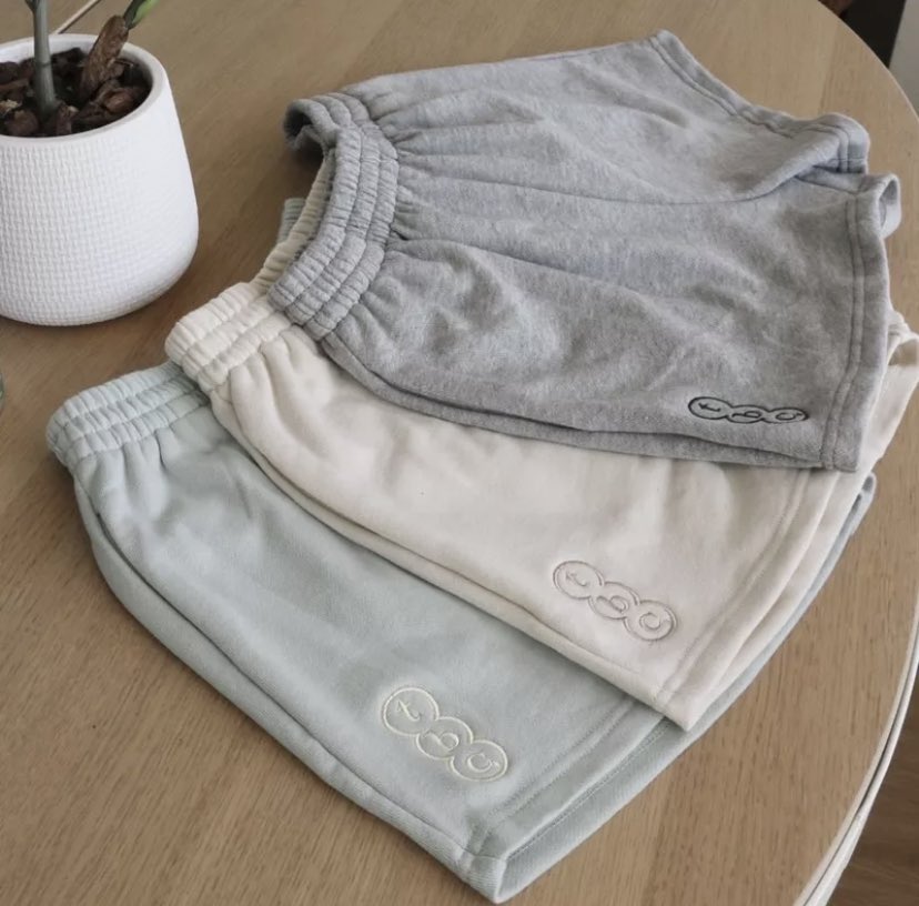 balabingused's tweet photo. ˚◞♡ 𝗺𝗹𝗯 𝗸𝗶𝗿𝘀𝗵 𝗮𝗱𝗶𝗱𝗮𝘀 𝗰𝗵𝗼𝗼𝘀𝗲𝗱𝗿𝗲𝘀𝘀 𝗲𝘁𝗰.
เค้ามาโล้ะครั้งสุดท้ายเพราะจะต้องไปหอแล้วนะคะ 𝘀𝘄𝗲𝗮𝘁𝗲𝗿 วอร์ม ไหมพรม เสื้อคลุม 
ลงของวันนี้ค่ะ รอได้เลยยยย🦖⭐️⋆˚

꙳⋆ ปักรีเฟบ ลด𝟱.- | เดี๋ยวมาเรียกนะคะ🍒
#ส่งต่อเสื้อผ้า #เสื้อผ้ามือสอง https://t.co/Ne2EUdeGi6