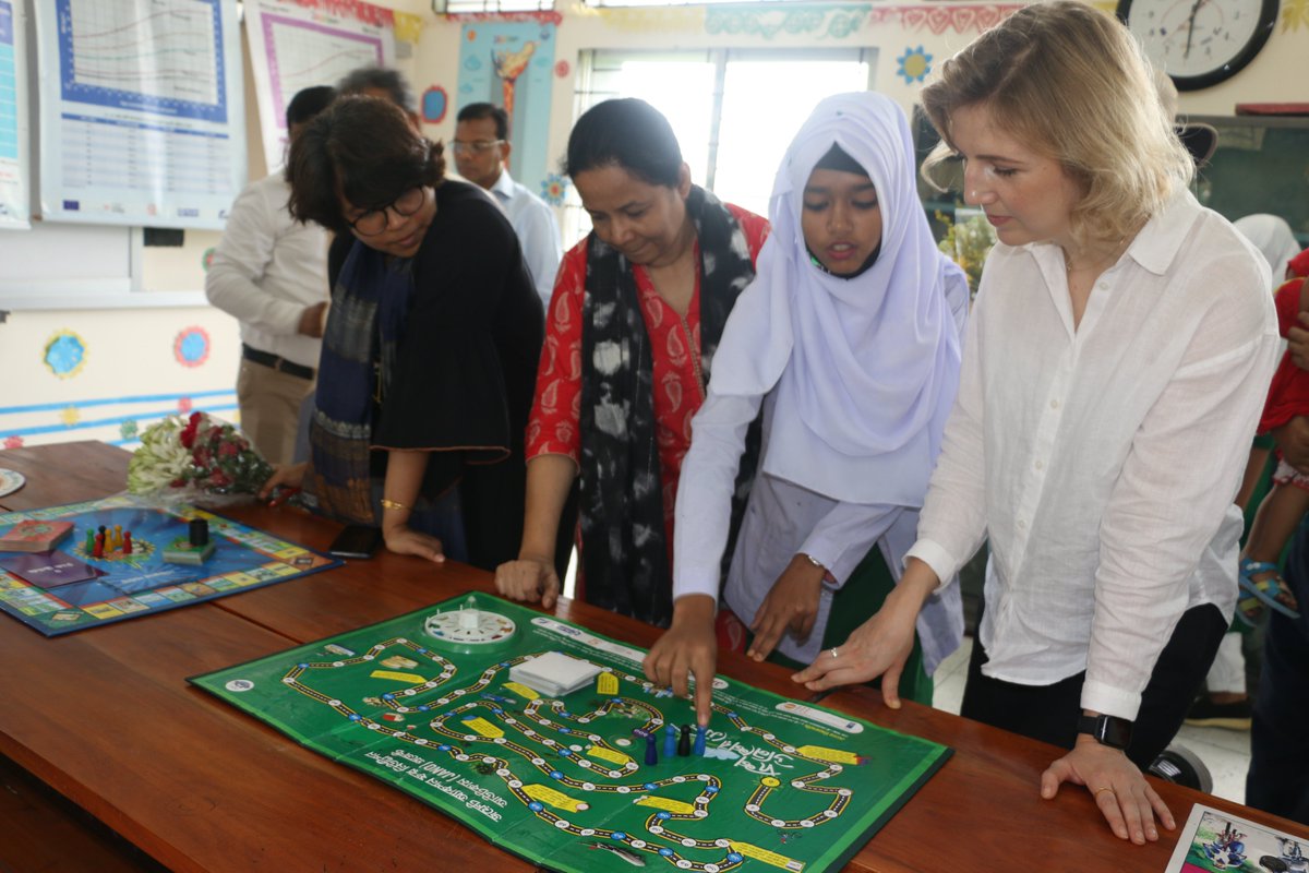 Inspiring to meet communities tackling issues of child marriage, gender equality & #SRHR in #Rangpur 🇧🇩 with @plan_bangladesh. Access to education, gender equality & girls' empowerment is🔑. #Norway 🇳🇴 is committed to support int efforts to #endchildmarriage 🌏 #childnotbride