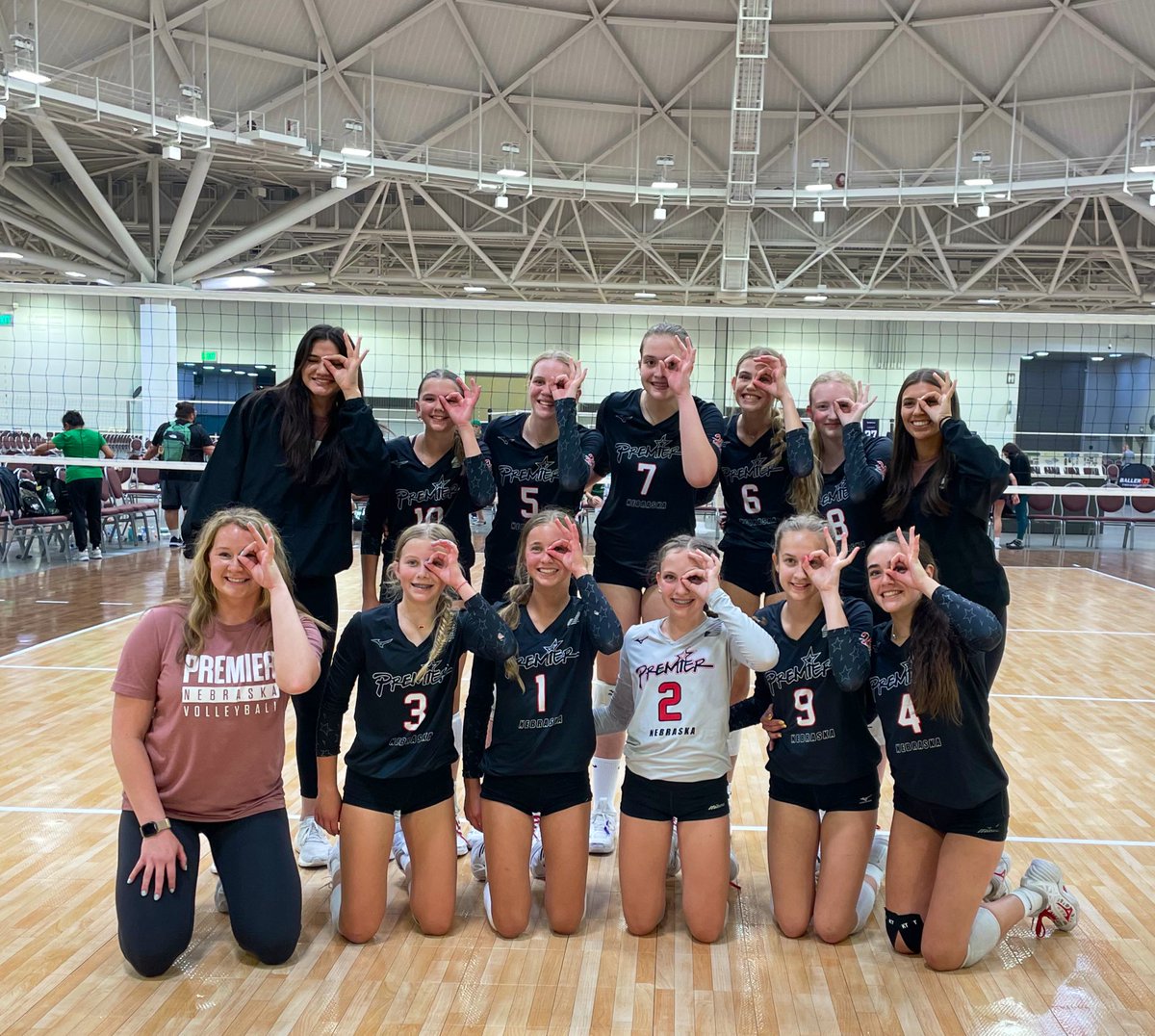 Premier 13Black tweet media