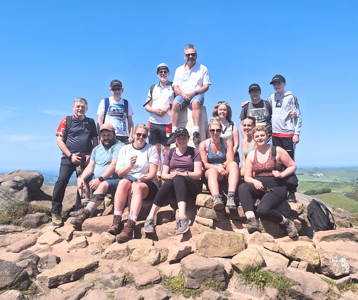 LMBateman79's tweet photo. Earlier this month, some of the #LMBateman team took part in a charity walk, with all proceeds going to RABI! ๐ถ๐ถโโ๏ธ
The walk was just over 9 miles, covering some of Staffordshire's most beautiful countryside and ending at the Lazy Trout for a well-deserved pub lunch. ๐ https://t.co/aEhbLqra3n