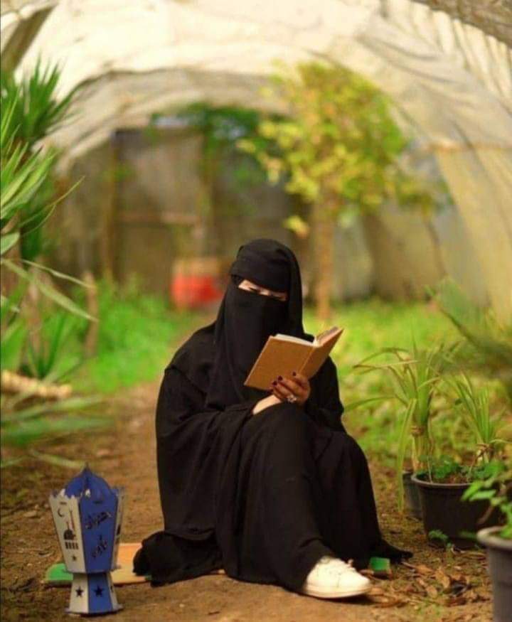 TorbaazT's tweet photo. خـامـوشــي لـه هــر څــه غــوره راتــه ښـــکاري💜🍁

پــه دې ښــار کــې د الـفــاظـــو قـــدر نـشــتــه💗

🌹🌹

@TorbaazT 
@Zahidaf85802102 https://t.co/EIhUyX2lTj