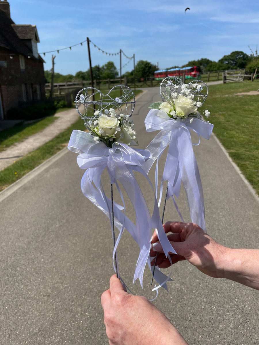 Cheers to Thursday! Today, we're excitedly preparing for another beautiful wedding. 🌸✨ 

#Finallythursday #WeddingVibes #Wedding #vinettaflowergallery  #weddingflowers #weddingflorist #buttonholes #groomsflowers #wedding #maidstonewedding #kentwedding #vinett...