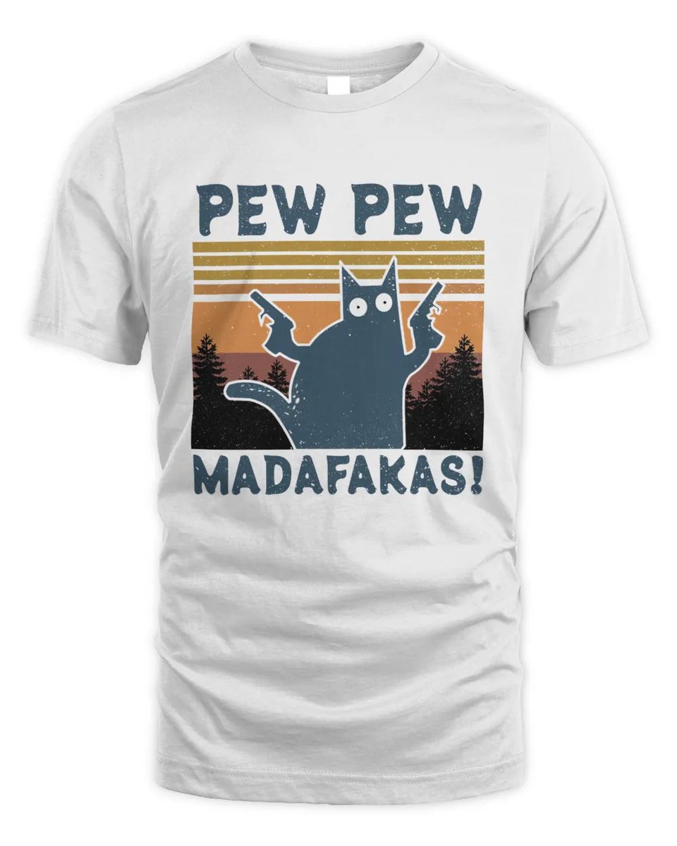 I may look cute and cuddly, but don't mess with me.👊🏻👀 #pewpewmadafakas #catpower
Get it 🛒 propertee.space/pew-pew-madafa…