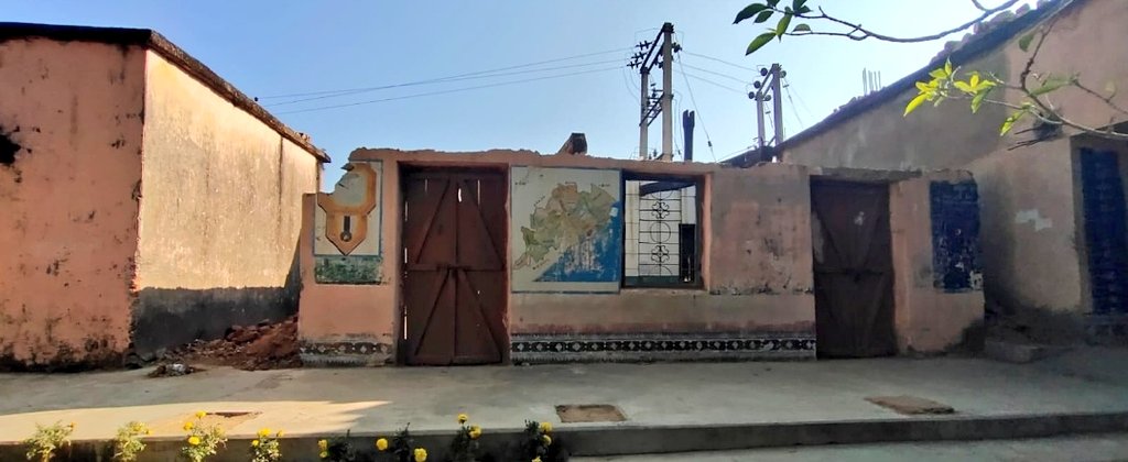 AswiniJurno's tweet image. "📢 Urgent Appeal to Hon'ble Chief Secretary @PradeepJenaIAS Sir: Ensuring the safety of our students must be our utmost priority. Kindly consider directing @PRDeptOdisha @DMBargarh to address the safety concerns at #Sandadar School.  #StudentSafetyMatters #EducationFirst 🏫"