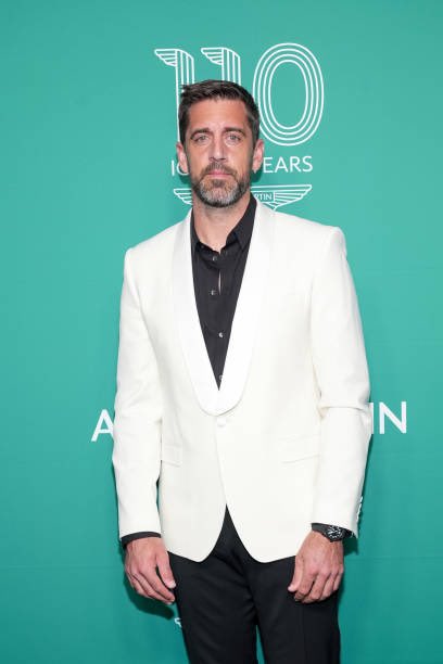 OzzydaJetsFan's tweet photo. This man didnβt belong in country ass Wisconsin at all
Dude happy Asf just look at him with that NYC GLOW Broadway Rodgers in This bitch #takeflight letβs get it #ashtonmartin
πππ https://t.co/TJjtrrGOat