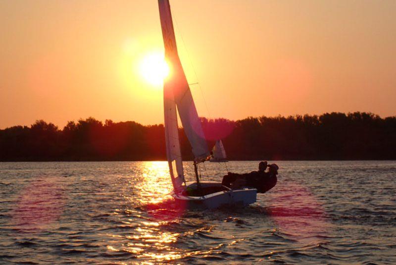 Sunrise to Sunset event (S2S) at Leigh &amp; Lowton Sailing Club - Second running of event very popular, and next year's date is set already <a href="/LLSC_official/">Leigh & Lowton Sailing Club</a> <a href="/llsailing/">Leigh & Lowton SC</a> <a href="/GP14sailing/">GP14 Association</a> <a href="/EntAssociation/">Enterprise Assoc.</a> sail-world.com/news/263027/Su…