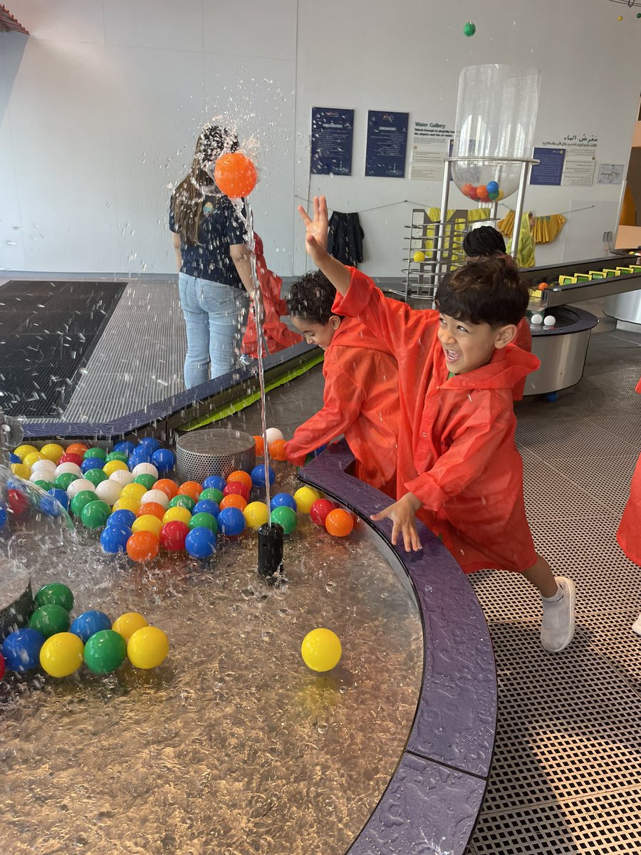 ArborYear1's tweet image. Now it’s time to explore the water room! 💦💧#1AB