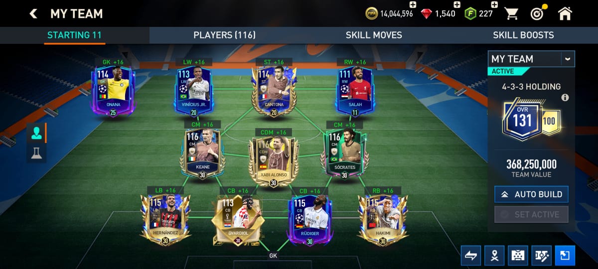 Sayaniswithyou's tweet photo. @EAFIFAMOBILE How should only play with a team like this against those team with 11 utots players? @EAFIFAMOBILE https://t.co/FNHafBr2fN