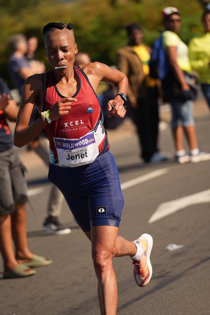Lest we forget! 

Know her name. Jenet Mbele takes gold (10th) on debut at the 2023 Comrades Marathon clocking a time of 6:27:14

Each year my wish is that Black women chip into the top 10; that’s how we will begin to change the status quo. 

#ExcelRunningClub #womeninsport