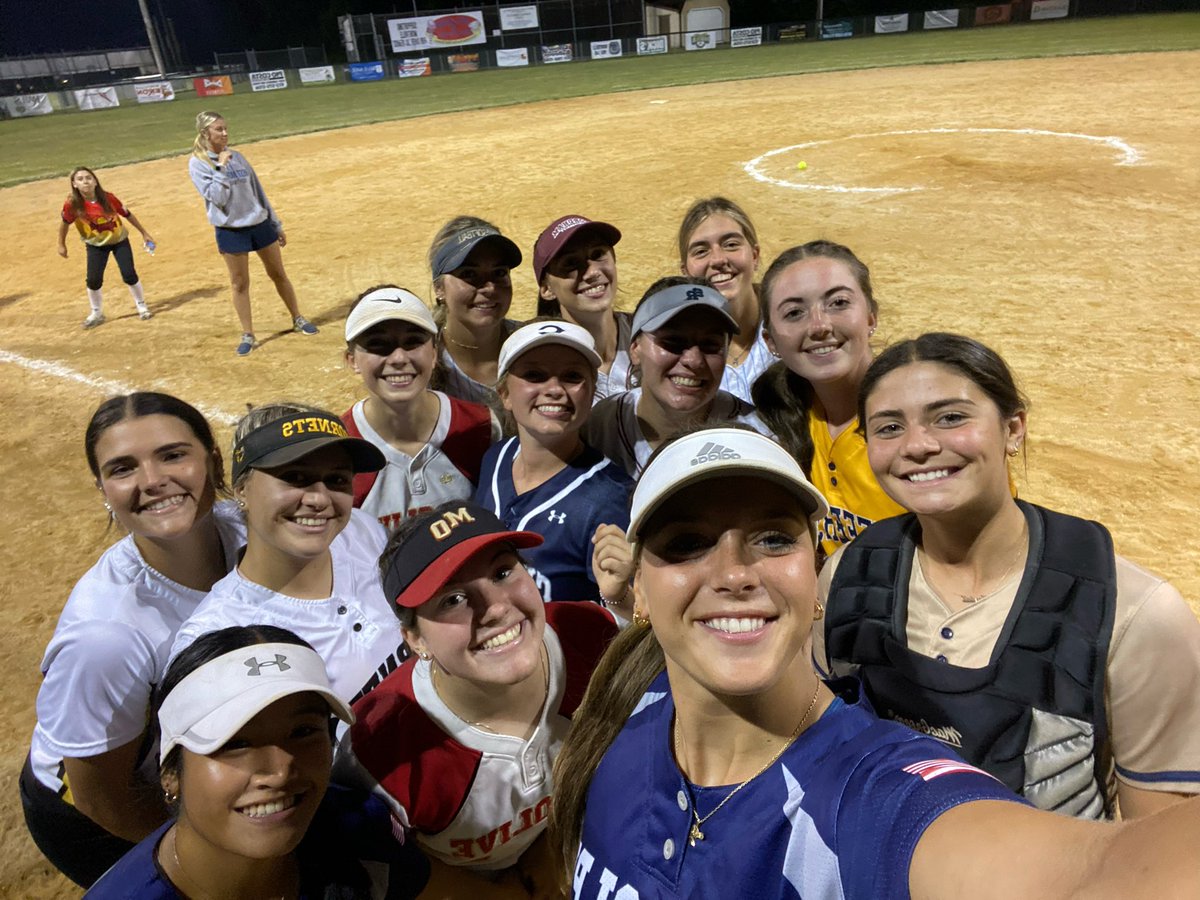 TaylorMont42's tweet photo. Had an awesome time playing in the Morris County All Star Game last night! I had an rbi and we won 11-9🥎🥎 @chris_stelma @PeacockSoftball https://t.co/nO2e8dPule