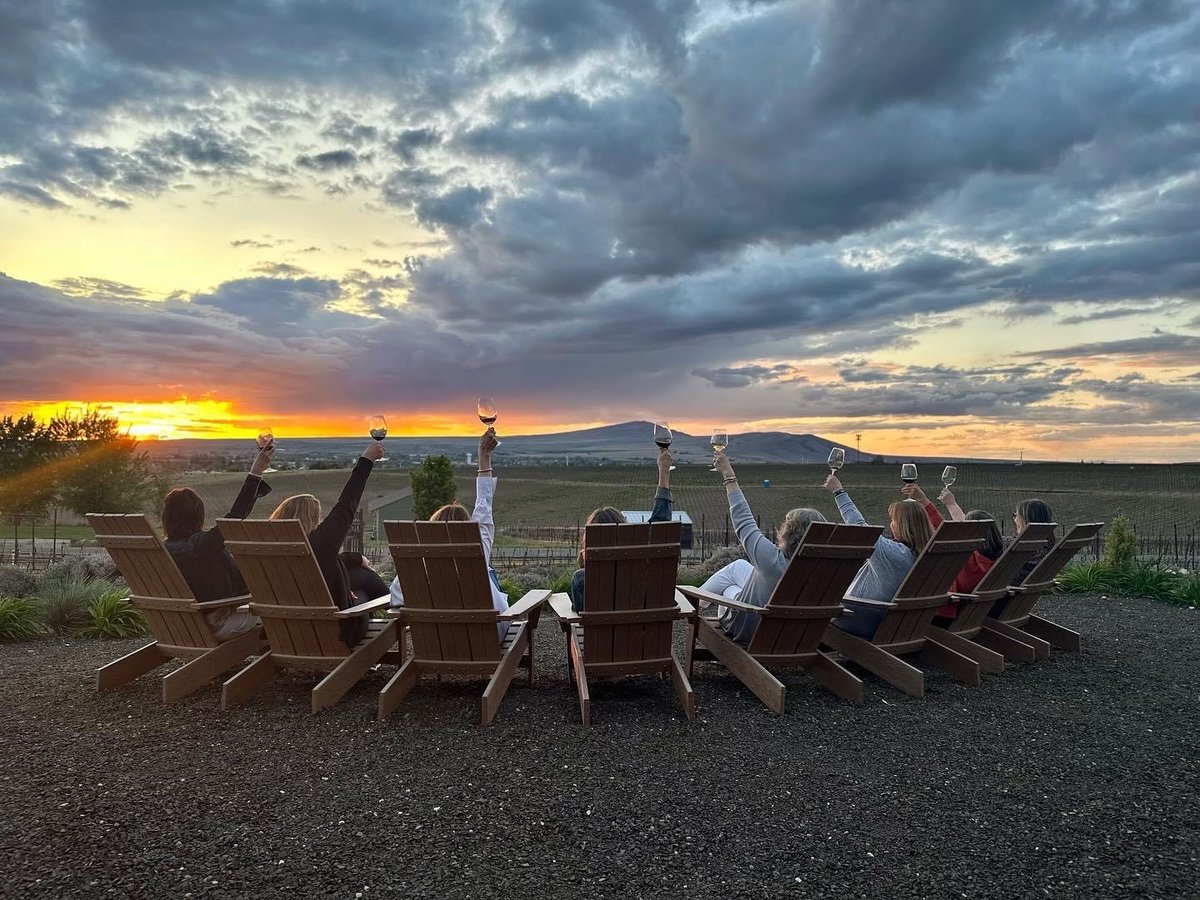 A true friend reaches for your hand and puts a wine glass in it. Cheers! 🍷⁠
⁠
#winewednesday #wawine 
📍:  @redmtnava⁠
📷️:  @tintecellars