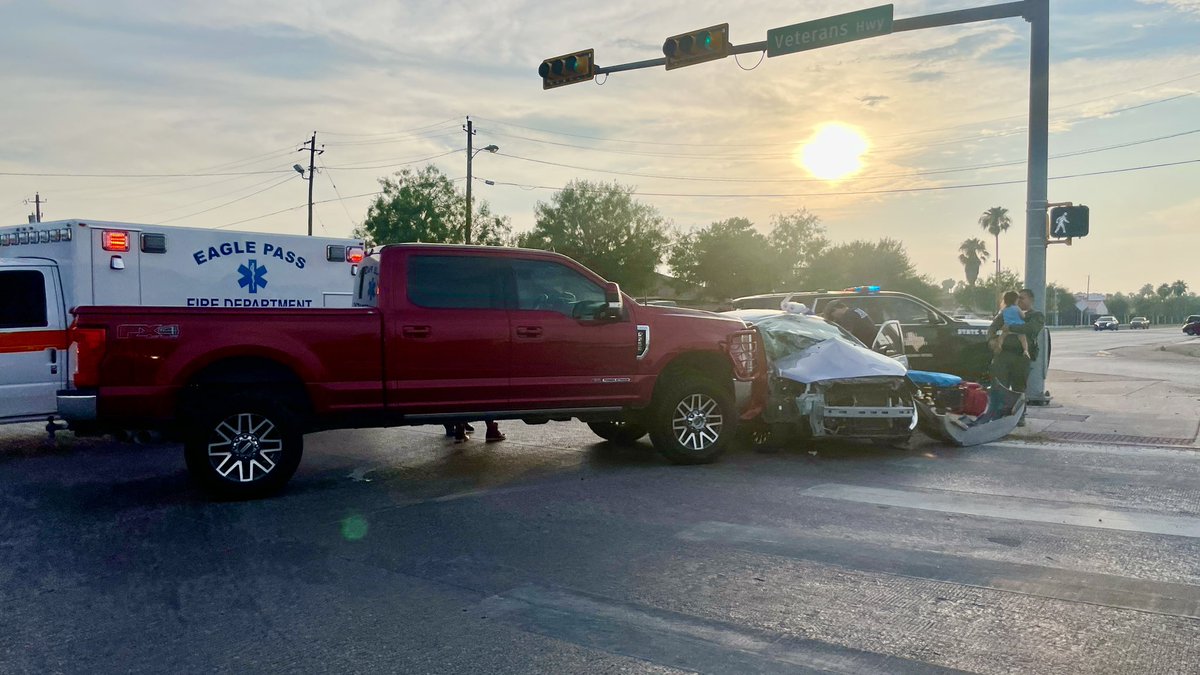 🦅Eagle Pass, Texas - Praying for the well being of everyone involved🙏🏻 #eaglepass #Texas #Karachi #Adipurush #اعصار_بيبارجوي