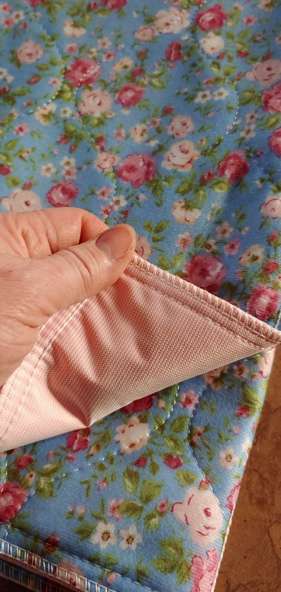 personallypaws's tweet photo. Washable leak proof puppy potty pads in floral print! Simple..economical..eco-friendly
https://t.co/OvLY1PRgAs
#puppy #seniorpetcare https://t.co/83sb5qCAQR