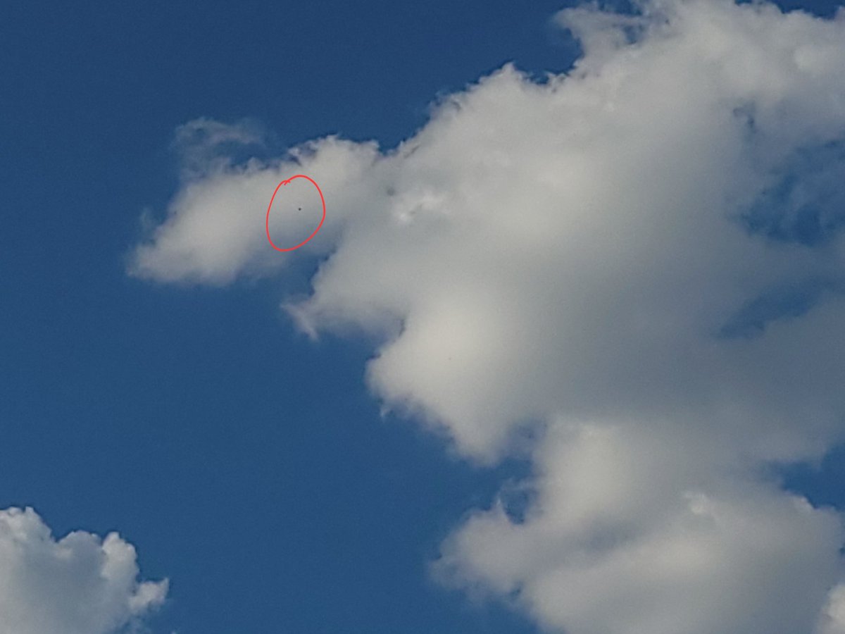 indigo__dreams_'s tweet image. Hello the Clouds! ✌️ #officialfirstcontact #aliens