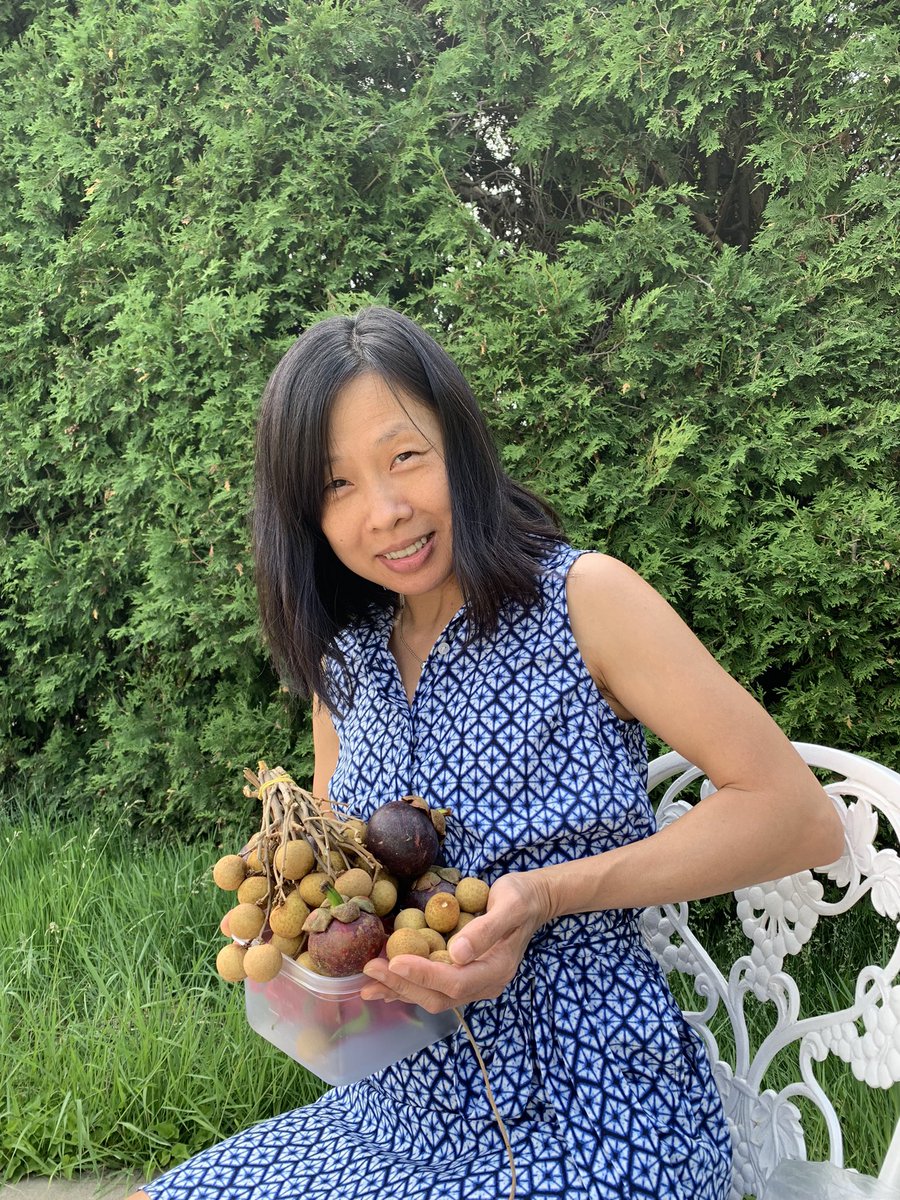 PoHienEar's tweet photo. Here’s my tweetorial on tropical fruits 😋 https://t.co/CBQqANUzlE