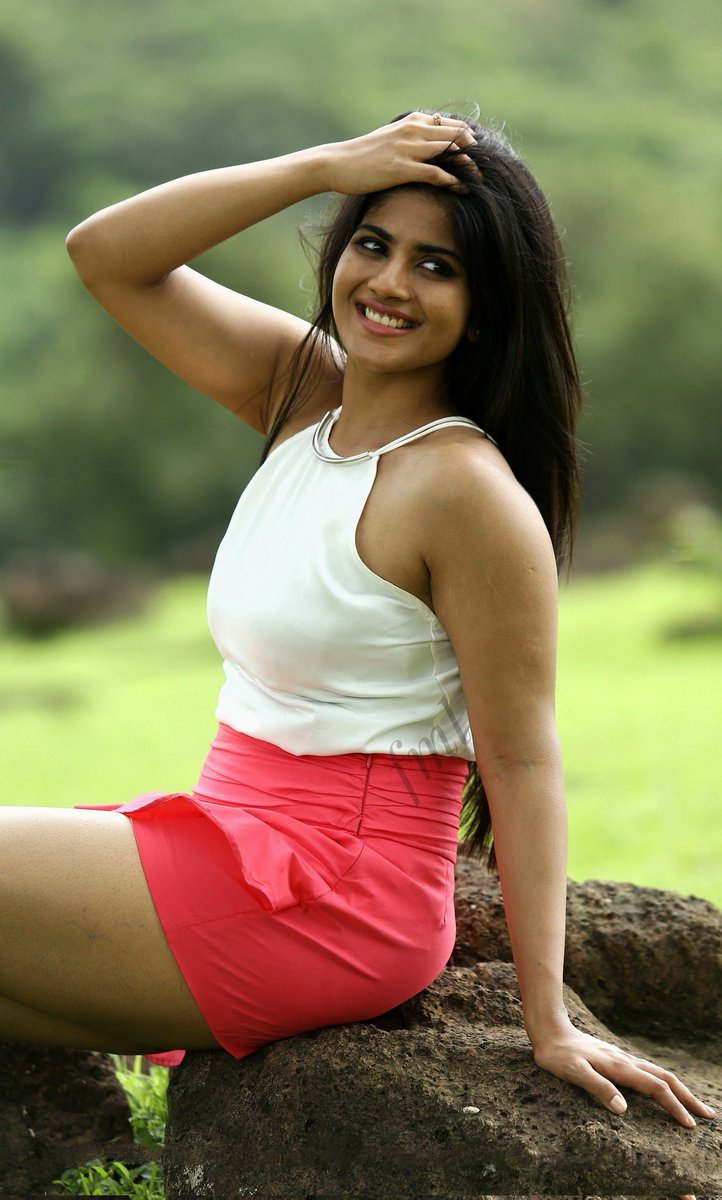 FyoDMoGaIAAXavU?format=jpg&name=medium