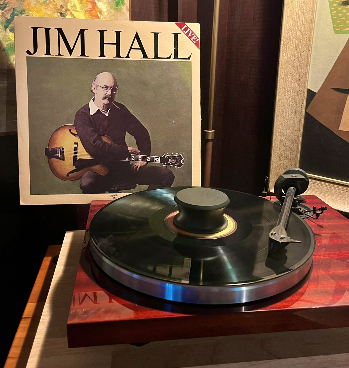 AwynCastro's tweet photo. #JimHallLive album by guitarist #JimHall recorded in 1975 at the #BourbonStreet #jazz club in Toronto, Canada and released on the #Horizon label with #DonThompson (b) #TerryClark (d)
#RoundMidnight https://t.co/AycyEWDetS