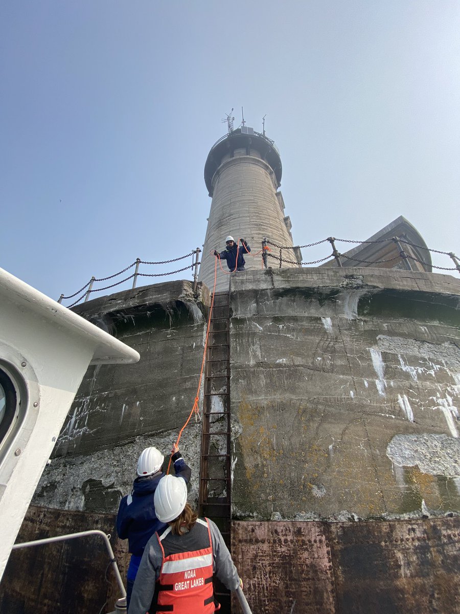 We sailed out to #StannardRock to set up some new instruments. @LakeSuperior #GreatLakes #Michigan #Science #research #LakeSuperior #Lighthouse #ClimateAction #Weather