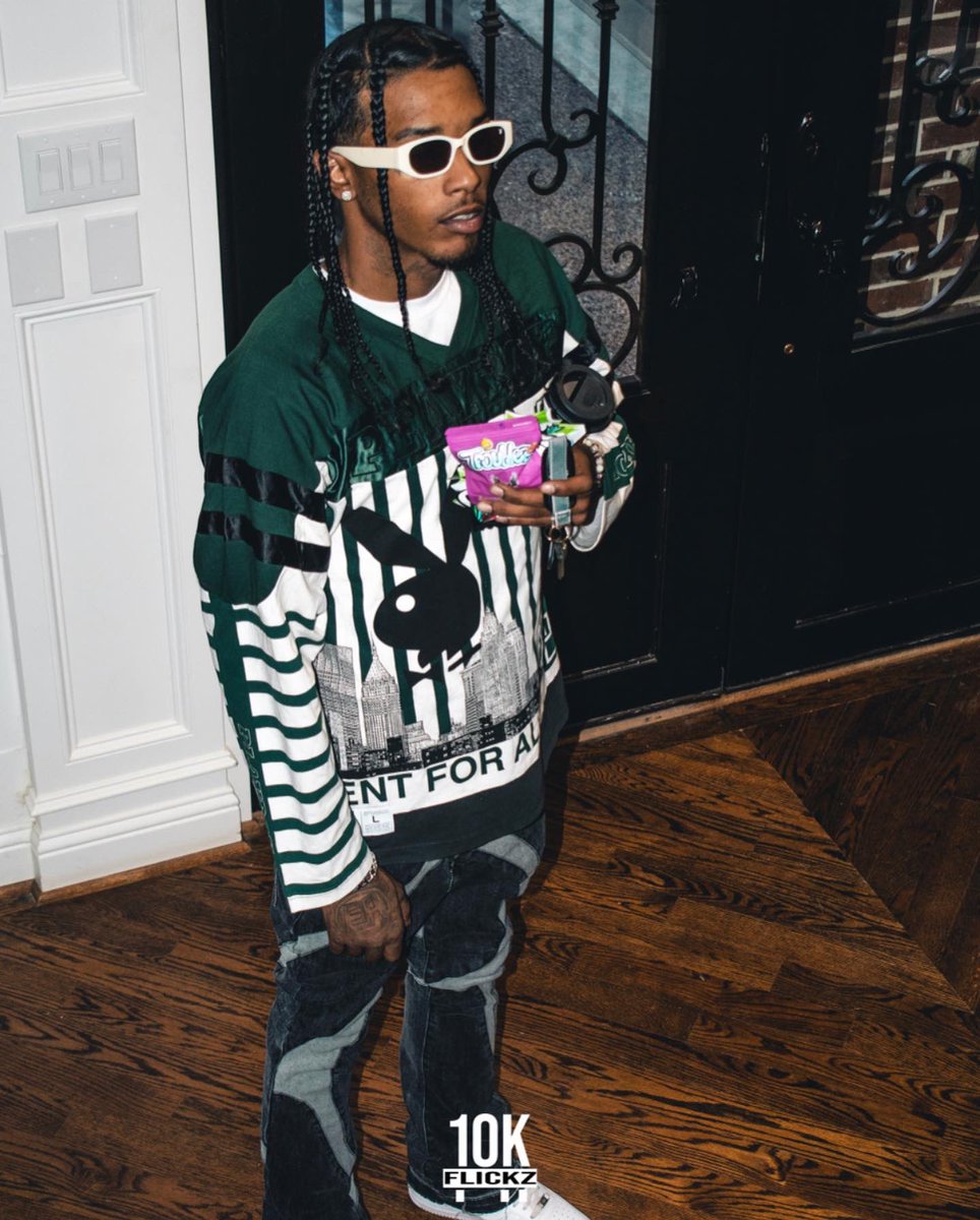 2ToneEA's tweet photo. She left me, she regret it im that nigga 🦅🖤 https://t.co/IVdEqs3xa2