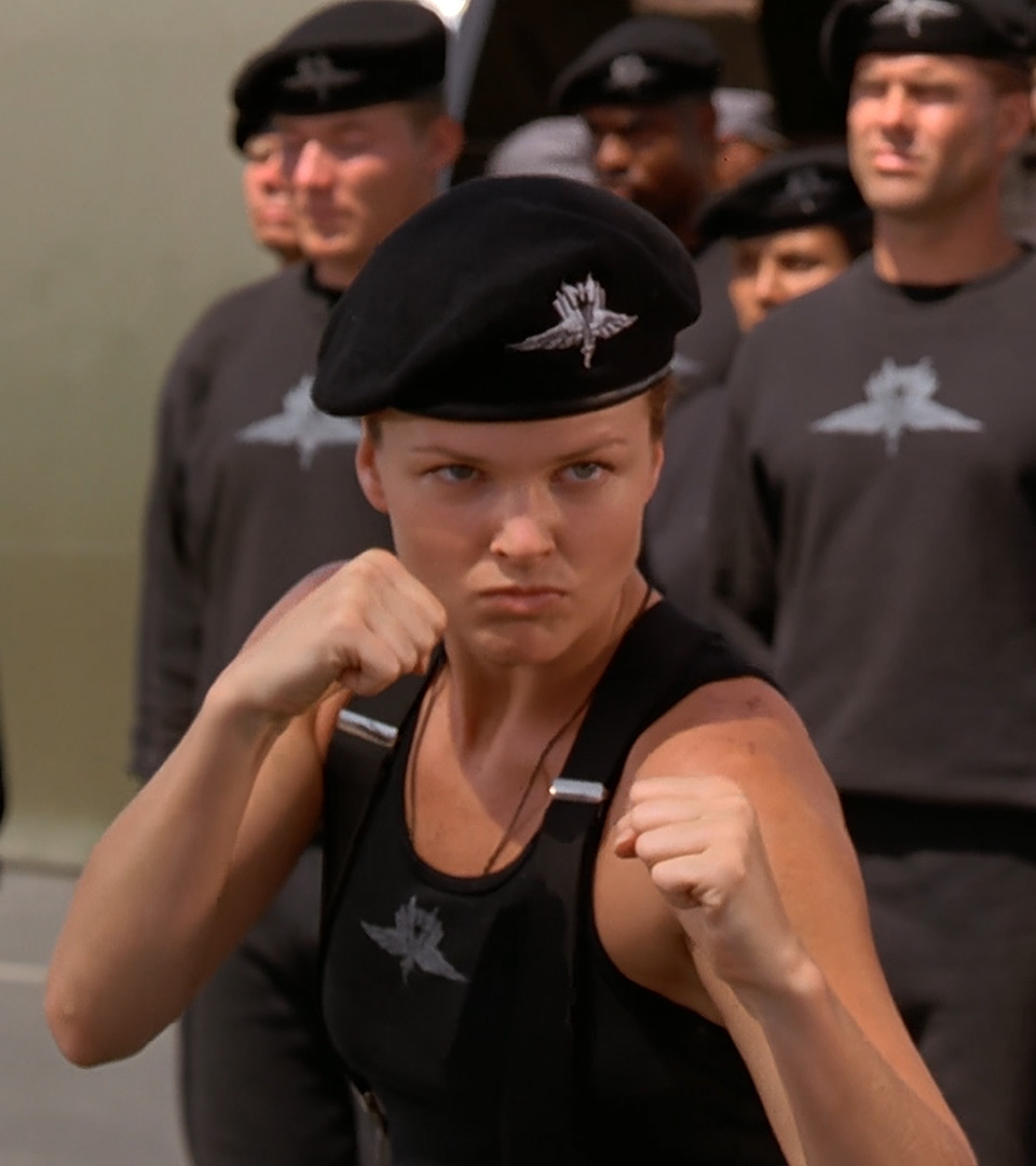 Dina Meyer Starship Trooper