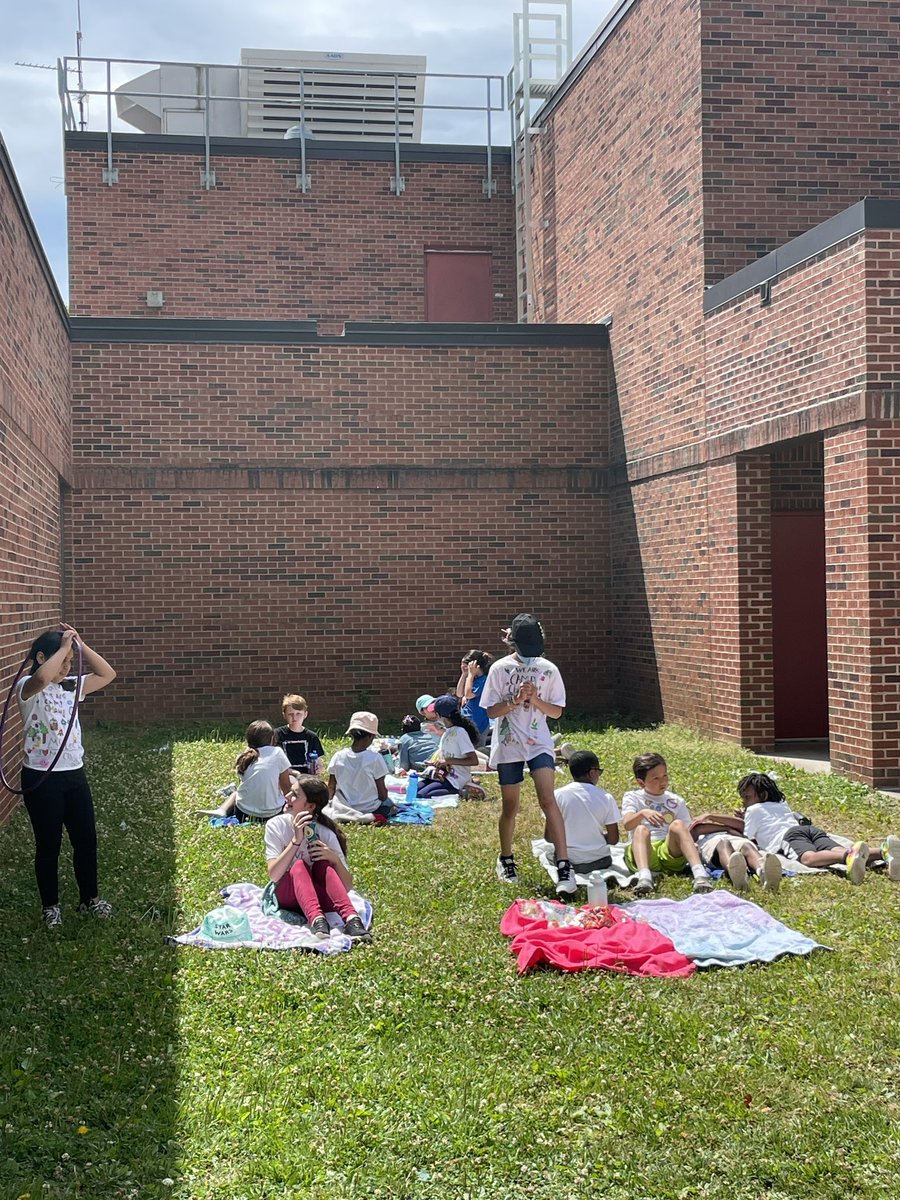 Eunice Lee tweet media