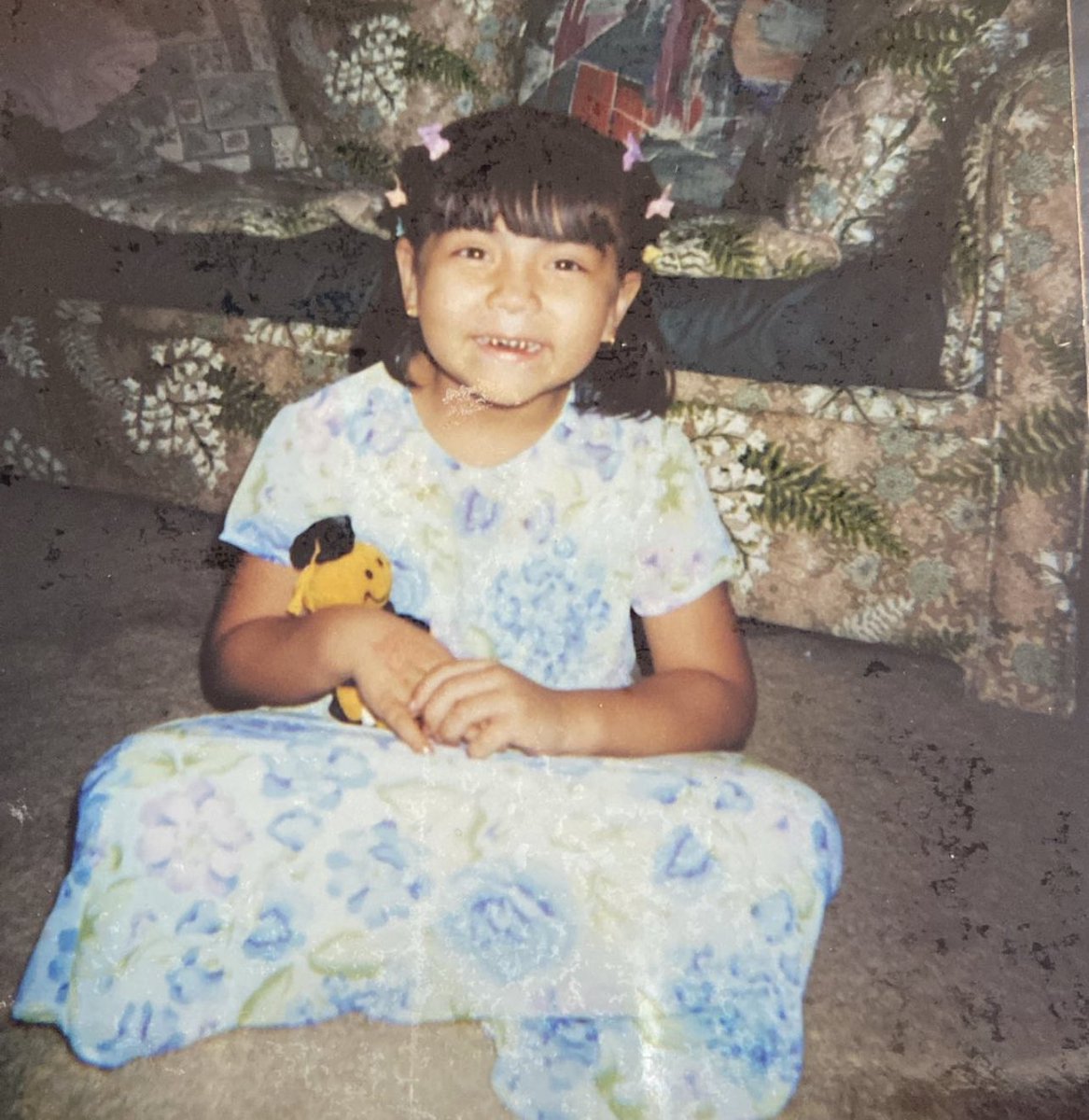 dr_sucia's tweet photo. QT with a picture of you as a child that exudes the same energy as you do today

Prison squatting in a flower dress with butterfly clips in my hair.

Real silver tooth activity https://t.co/wXpDkxXdhk