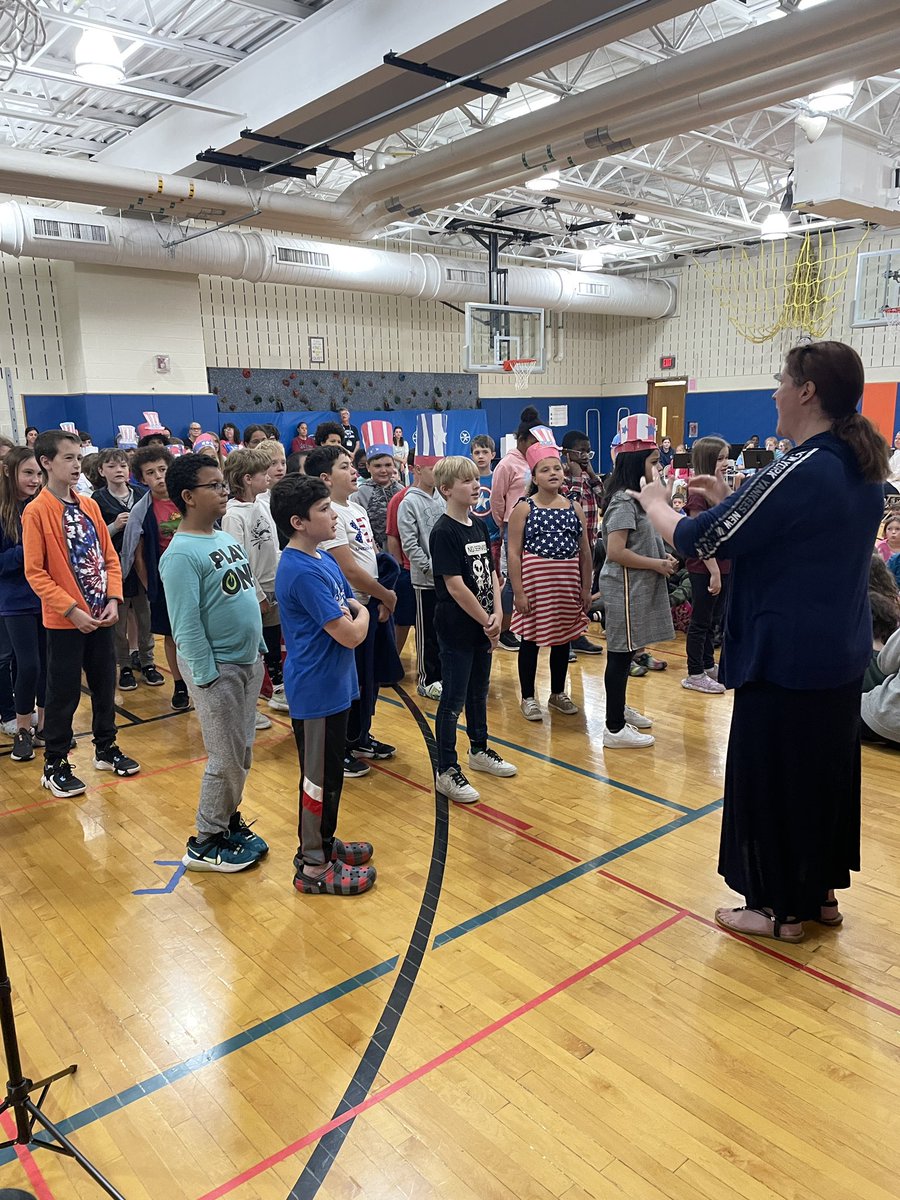 NMurphySRE's tweet photo. Enjoyed our Flag Day Celebration on Red, White, and Blue Day! 🇺🇸Thanks, @mrscannanband and everyone else who put this together! 
#Monthoffun 
#Warriorsatwork https://t.co/tWkz8Ehaky