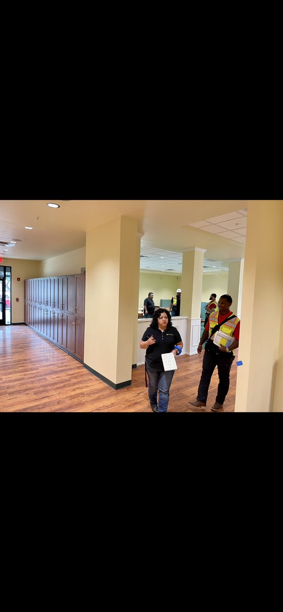 WatermanGC's tweet photo. Punch list time at the Haus!
Proud of this team for the ultra fast build & turn around- we need to setup a 🥞 short stack competition with Patricia, Israel, Brenden & Kadari vs a few local athletes once open and serving 🍳 🥓 ! Let’s go 210 SA! #Construction #adoptaroadrunner https://t.co/0pHhFECm9E
