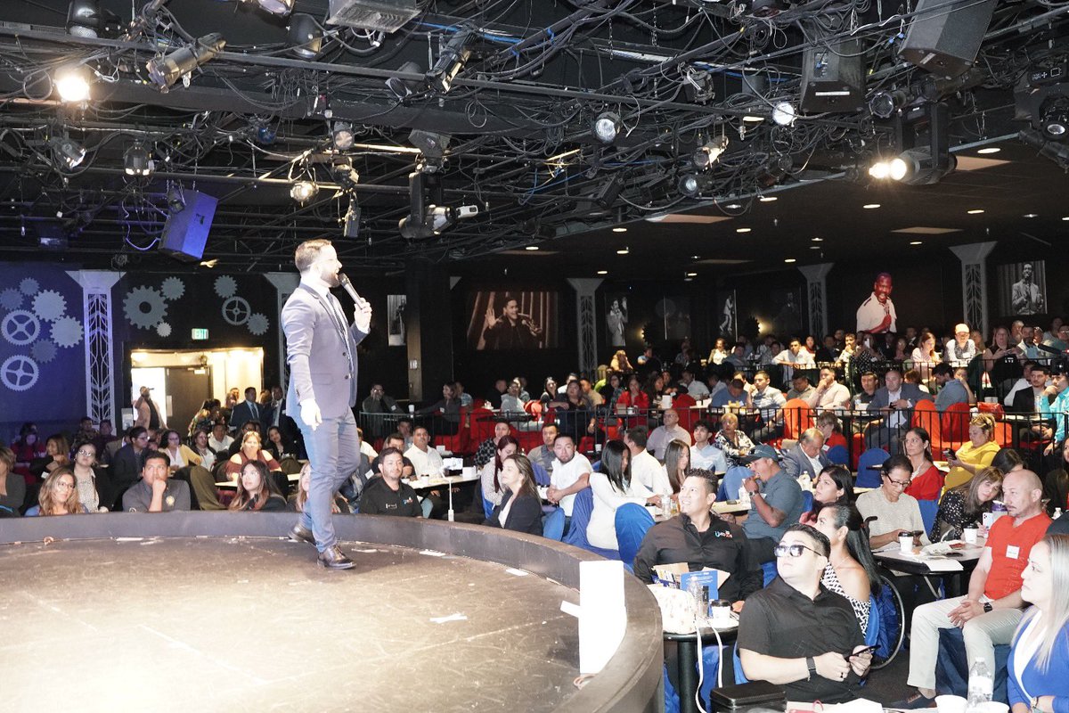 gabeguardia's tweet image. Baltimore, MD stand 🆙 #successisearnednotgiven