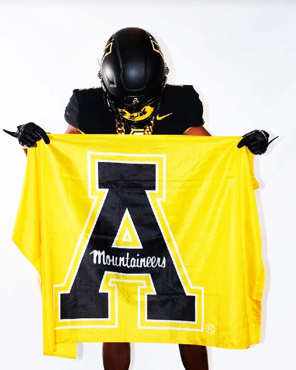 Absolutely loved my time with @TCunninghamAPP &amp; <a href="/AppState_FB/">App State Football</a> ! Thank you for having me, cannot wait to get back on The Rock ! 🟡⚫️

<a href="/GreeneDevilsFB/">GREENEVILLE FOOTBALL</a> <a href="/coach_sloan/">Coach Scot Sloan</a> <a href="/CoachBGillespie/">Broderick Gillespie</a> <a href="/_Elite3/">ELITE 3</a> <a href="/RileyElite3/">Riley Howard III 🇲🇭</a>
