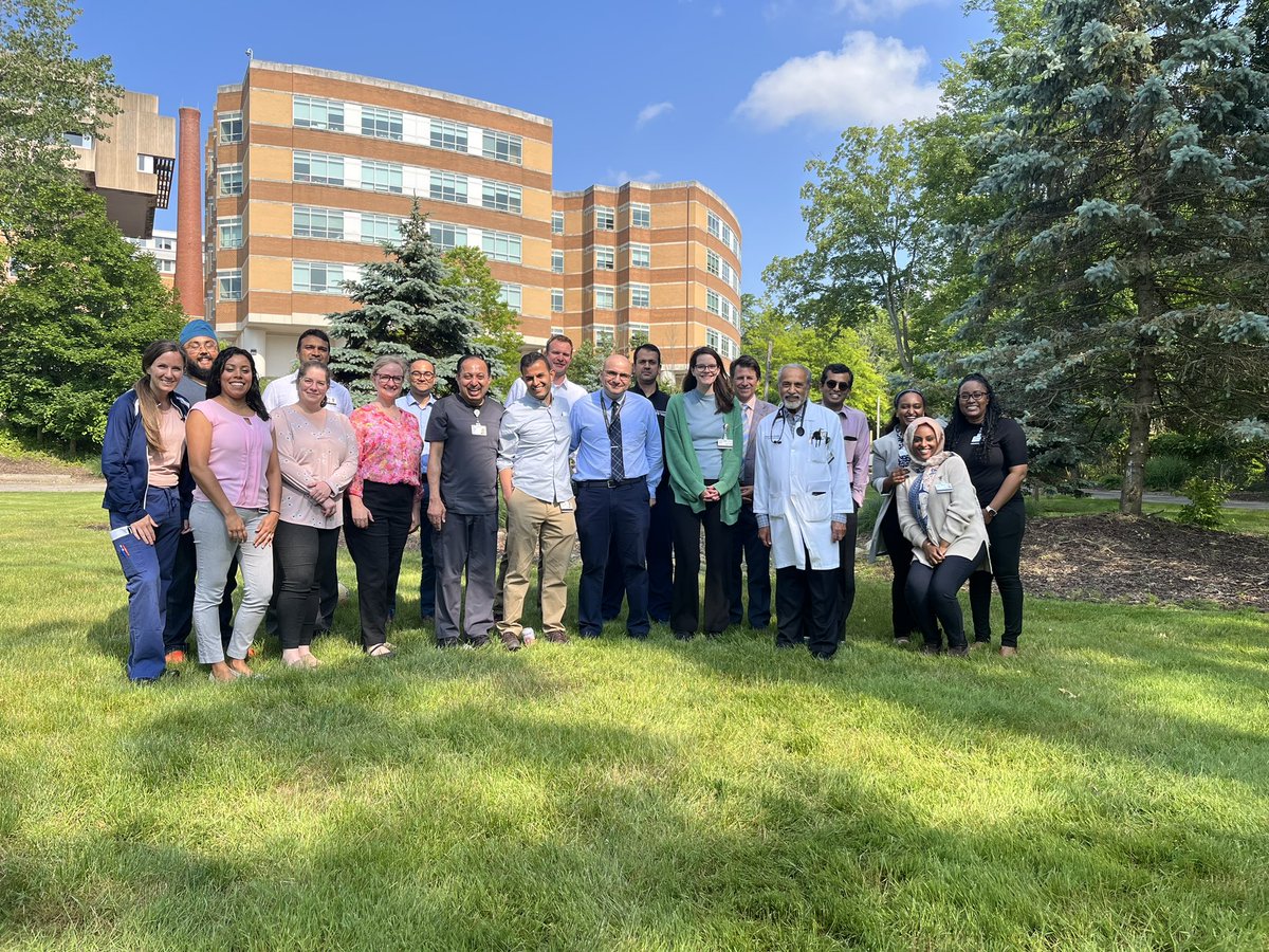 Lindarrt09Linda's tweet photo. Farewell to Drs. Al-Jaghbeer and Fadell and best of luck on their new adventure! 

Beautiful day to celebrate these two rockstars. 

@ClevelandClinic @RaedDweikMD @CleClinicMD https://t.co/pnvMf3AWZM