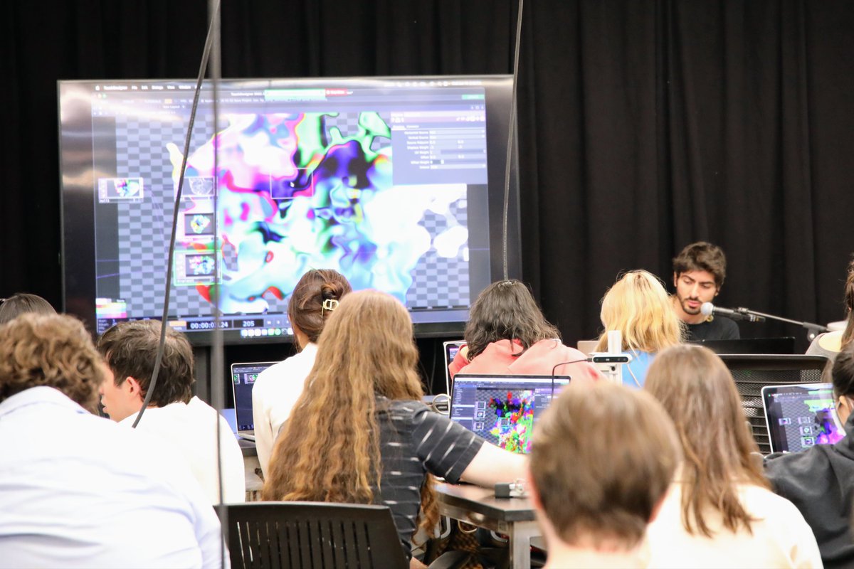 itpcamp's tweet image. Another jam-packed session of TouchDesigner: Generate Art with Noise 🔥