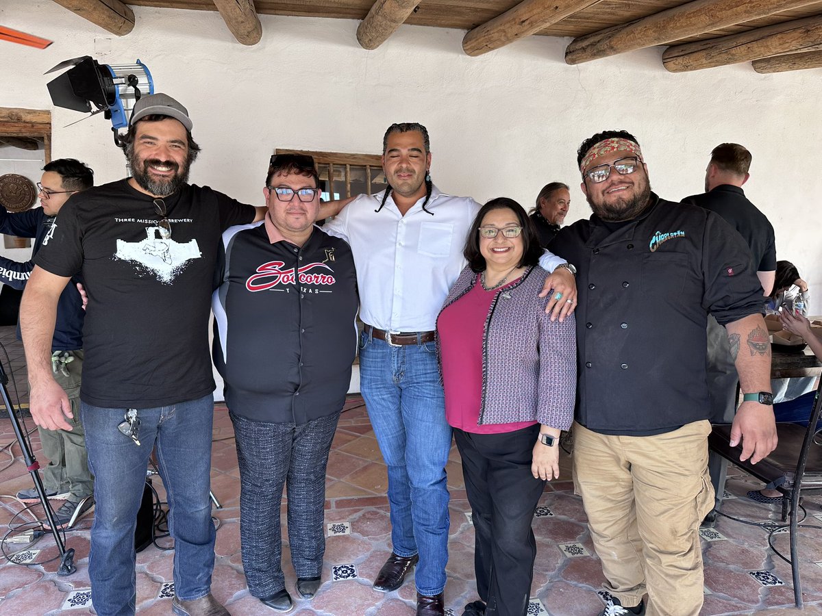 KTSMtv's tweet image. We’re lost for words! THANK YOU @City_of_Socorro! What an amazing evening getting to know about your history and your people! See you real soon!! #SmallTwonSpotlight #ktsm #Socorro