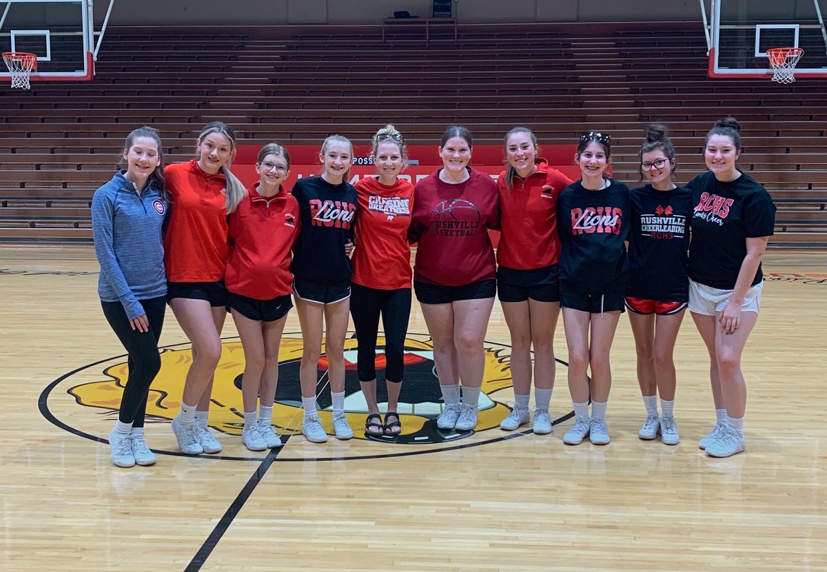 Baby bumps, blazers, and messy buns - oh my! Tonight’s practice theme was “Dress like a coach” and these girls did not disappoint! 

Our Week 3 Challenge winner who got to take Nelly and a bag of treats home was Sophie! Sophie won this week’s challenge of motion placement! ❤️