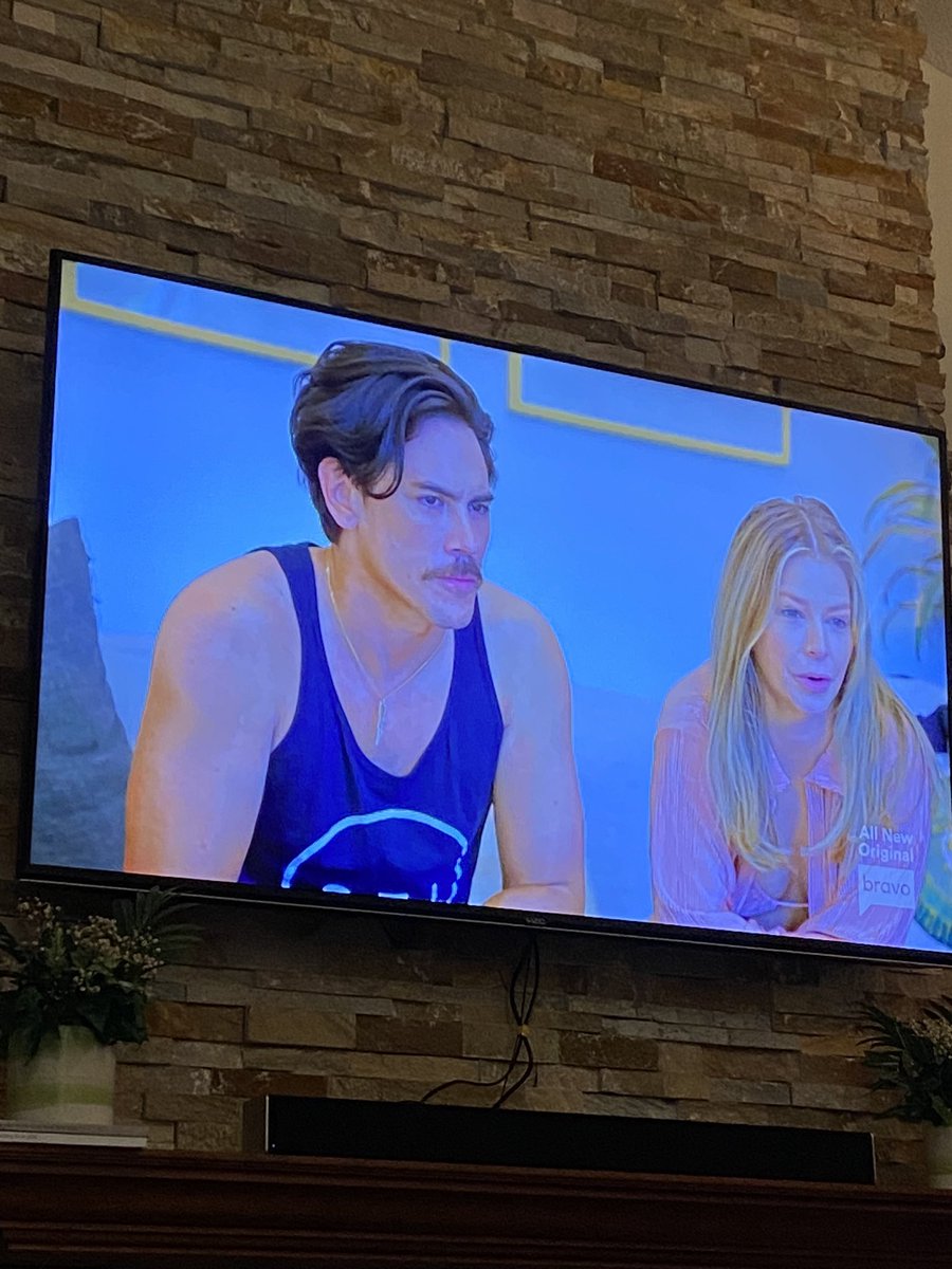 For someone who always has something to say, the silence alone was telling (in hindsight). 
#VPRReunion #VPR #VanderpumpReunion
#VanderpumpRules #Vanderpump
#PumpRules #pumprulesfinale #pumprulesreunion #Scandoval #Rachel #sandoval #ArianaMadix #LalaKent