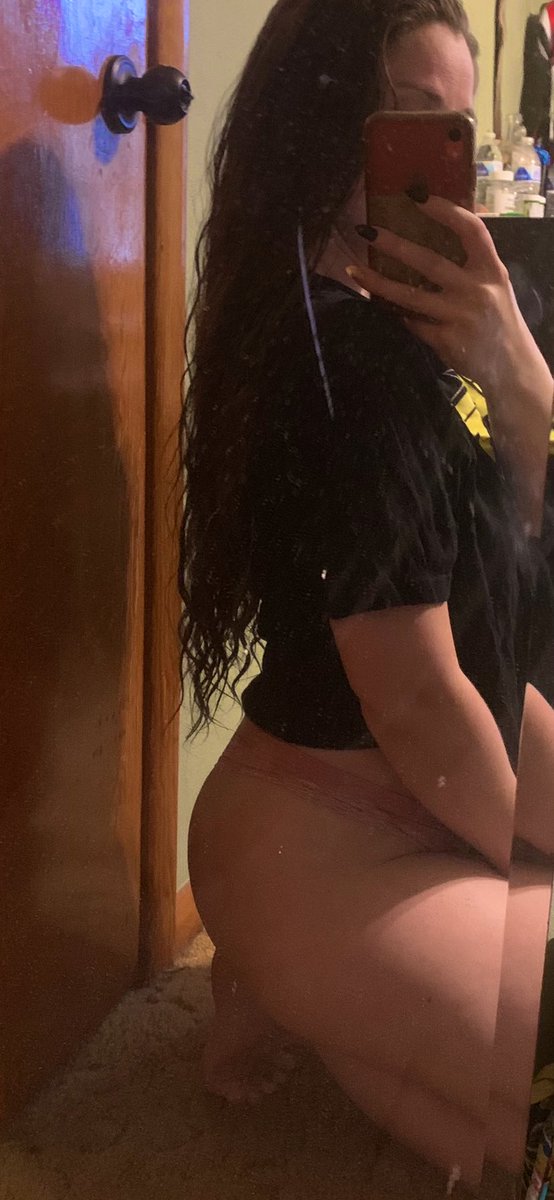 Hot showers are the best

Jk…..Getting dirty after a hot shower is the best. 😈