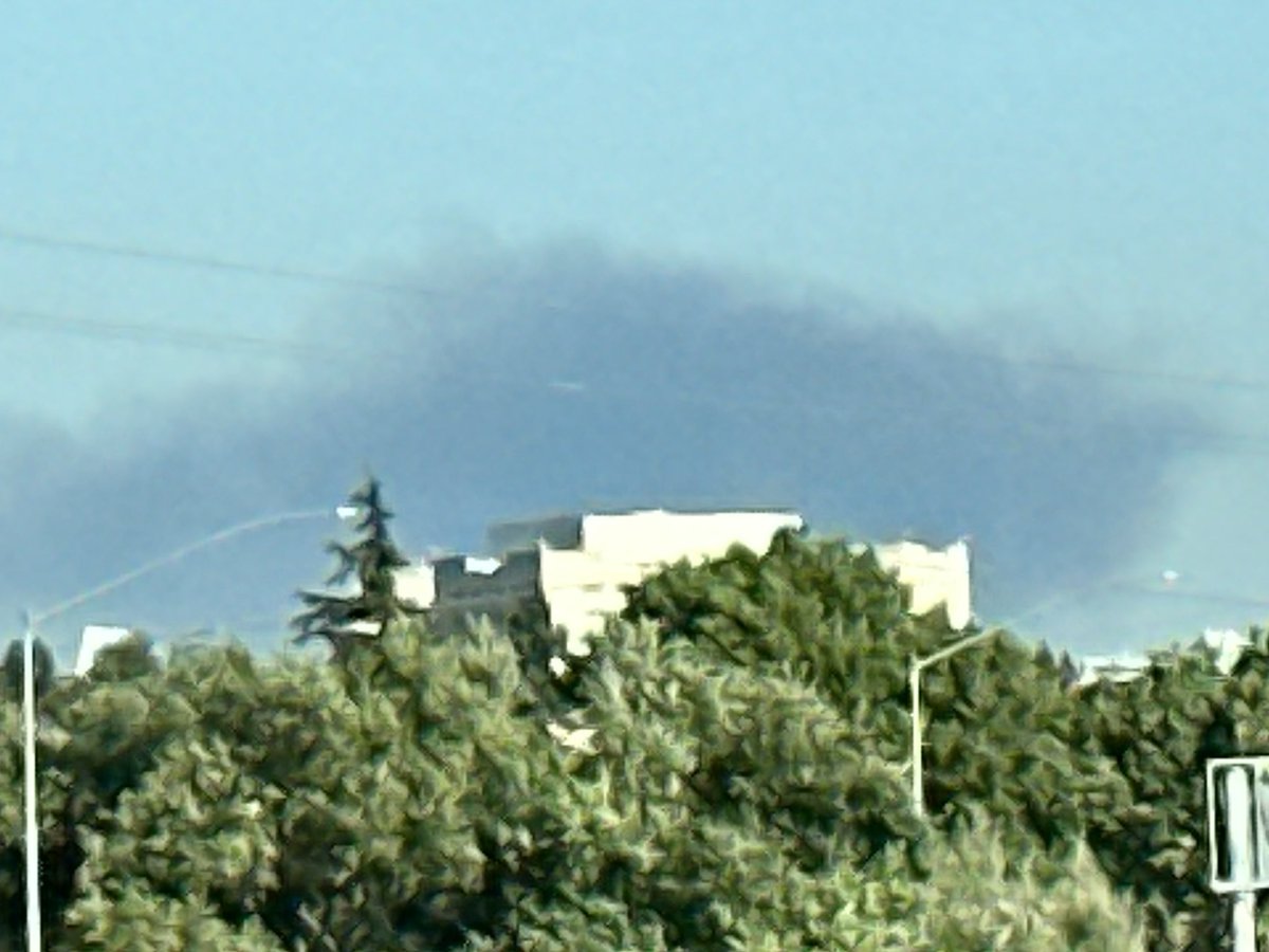 scott-budman-on-twitter-breaking-views-of-smoke-from-the-fire