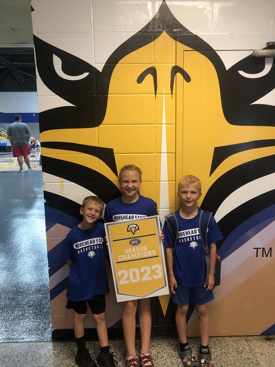 CoachStrobel's tweet photo. Thanks @CoachPSpradlin and @MSUEaglesMBB the Strobel Crew had a great time at camp!!! https://t.co/4iJa0ozeMm