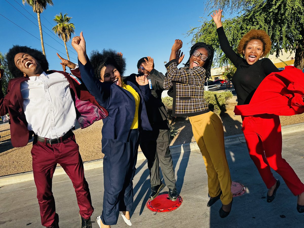 RucinskiBrian's tweet photo. Five Meteors representing North well in Arizona at the National Speech and Debate Finals! And breaking news….Saniya Boyd-Morris has advances to the finals (Top 6) in Original Oratory!! Great job by Coach Posley and Coach May! #TruNorth https://t.co/S1Wh3emkxL