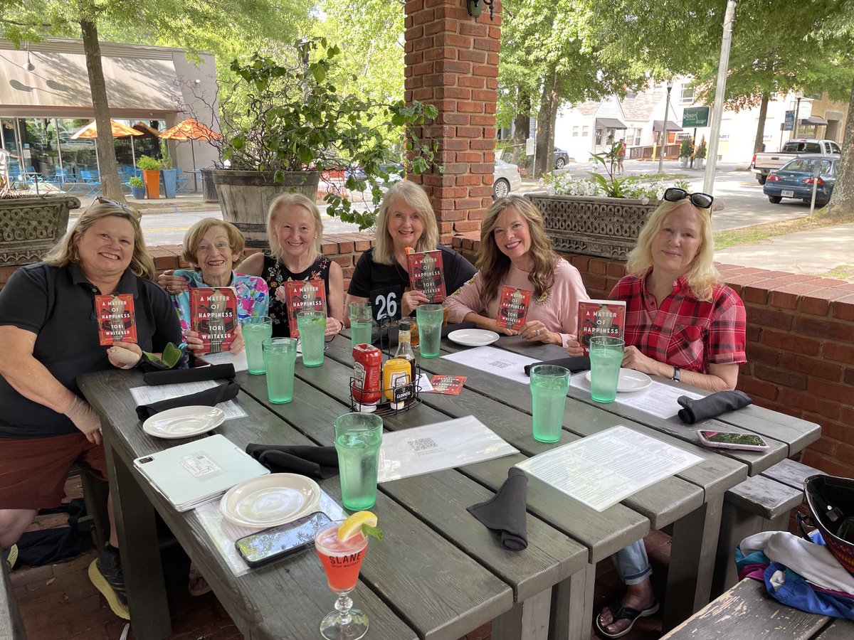 cyclejoy's tweet photo. Great night with Tori Whitaker, author of A Matter of Happiness https://t.co/GSOm0Haler
