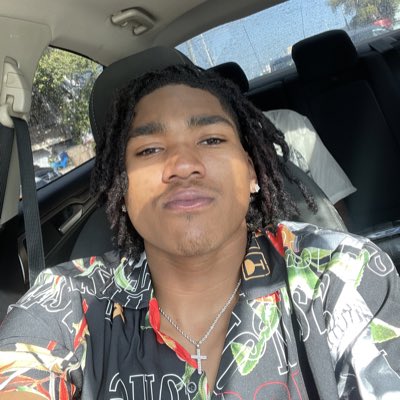 Derrick Lewis tweet media