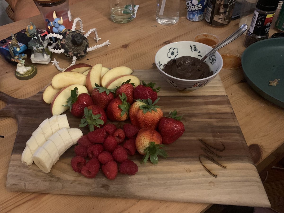 Coretayna's tweet photo. Fruit coochie board https://t.co/UP9U2Mvfar