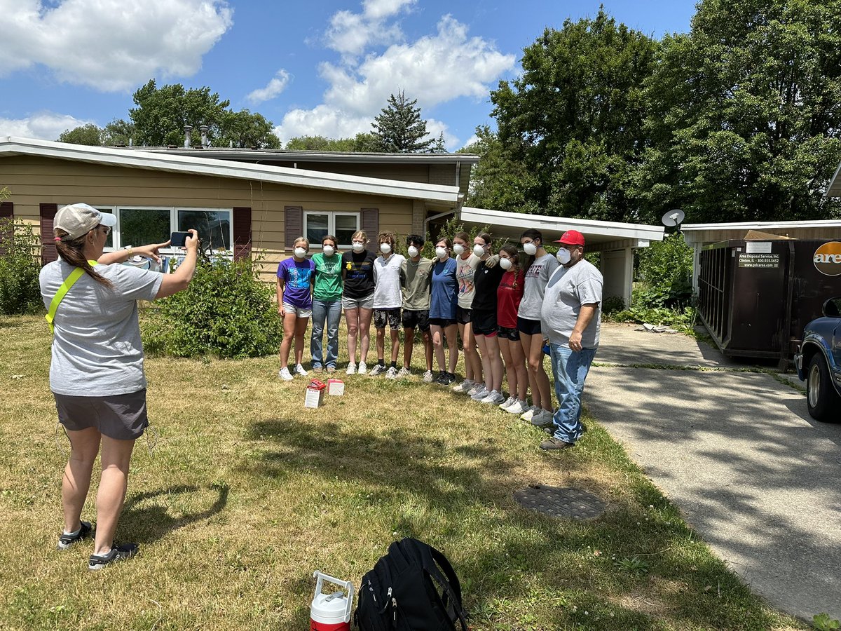 HopeMeadows_'s tweet photo. Thankfully the weather has been unseasonably kind to the Catholic @HEARTWorkcamp in their time here so far, and hopefully Thursday’s temp won’t get too high. We are truly grateful for everything they do! https://t.co/iBmH5YILIB
