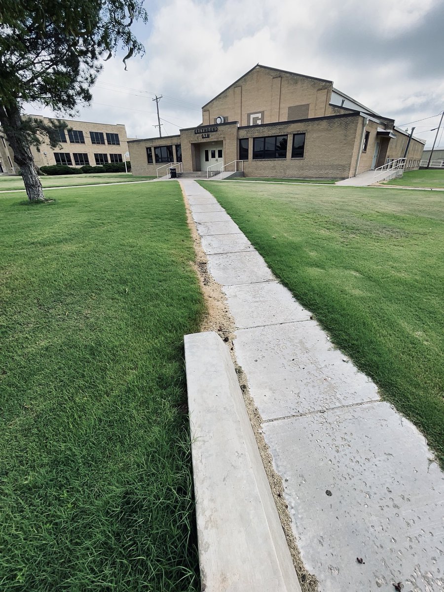 B L A K E    B R O W N tweet media