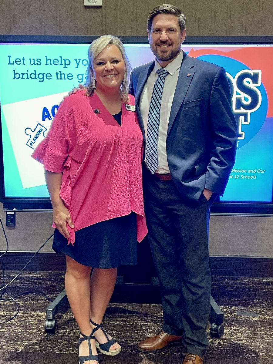 MattFulton03's tweet photo. Had the pleasure of talking ACT this morning with @CoachHicks1025 of @K1Education at MASSP! Always good to share ideas on how to help kids grow!
#GoArrows https://t.co/UKQOqgKGxT