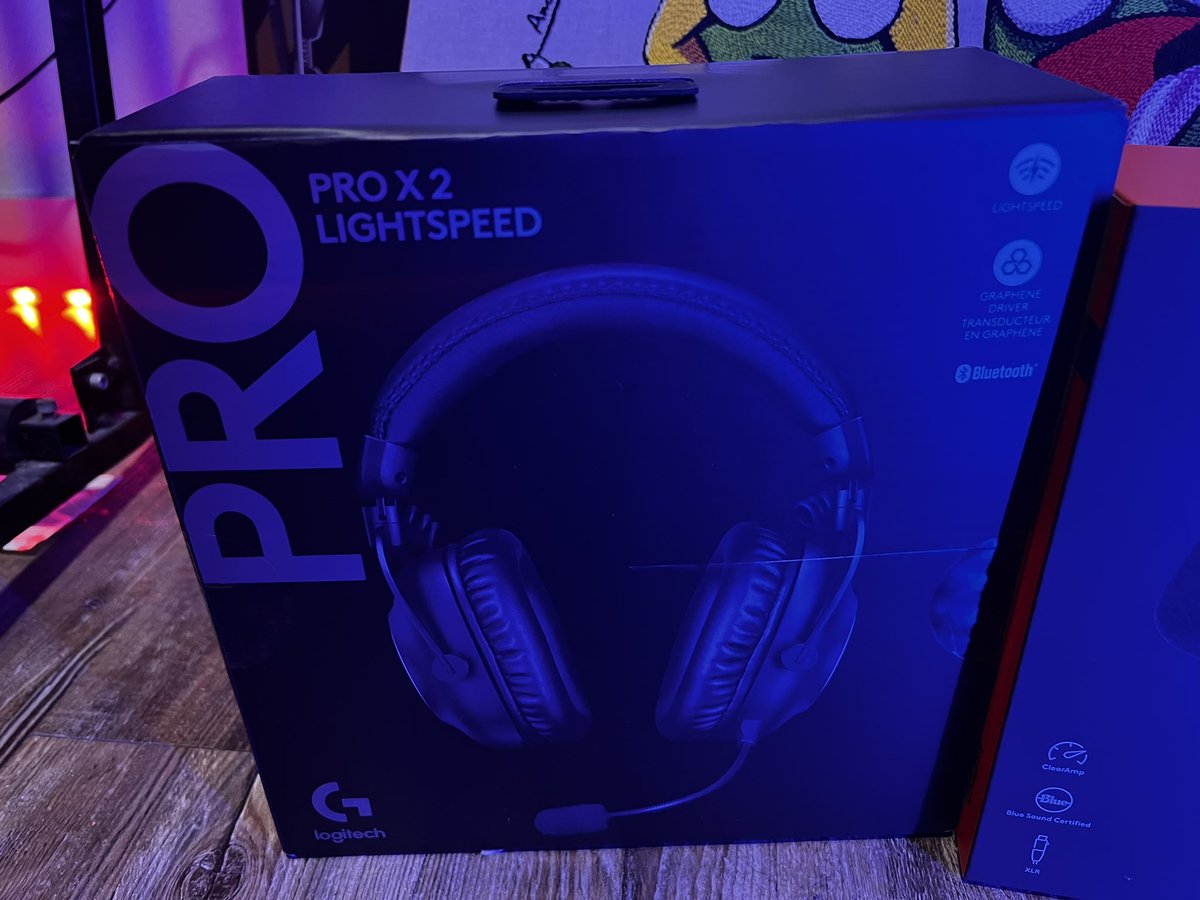 iYoungGun's tweet photo. Shall we unbox this beauty from @LogitechG tomorrow on the return stream?? I cannot wait to get my hands on this! #prox2lightspeed #logitechsuperiority
#logitechgpartner https://t.co/yYYtP1UGCg