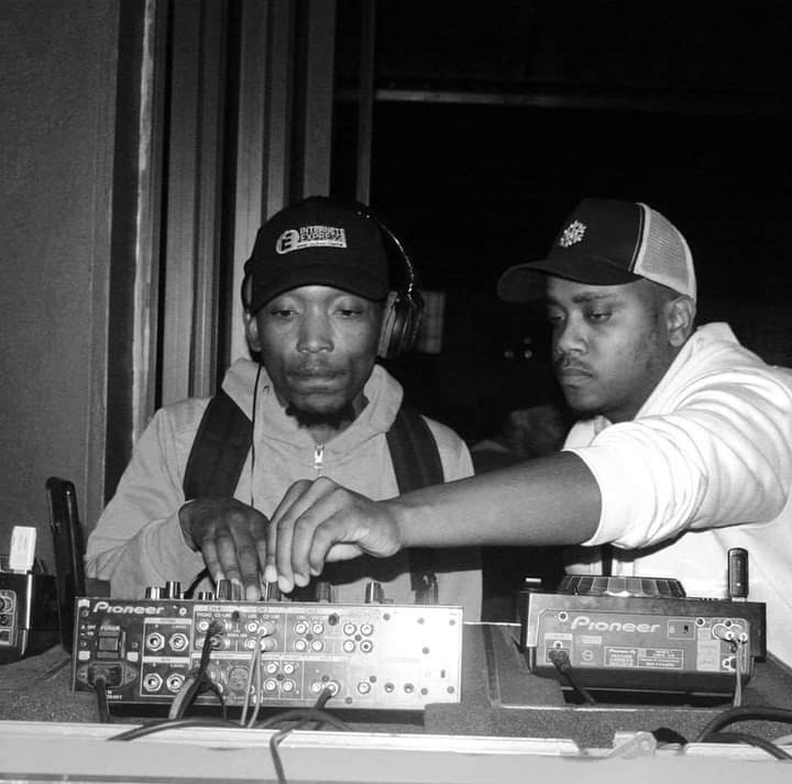 Cupiddeep007's tweet photo. People are like music some speaks the truth and others are just noise.
https://t.co/ipUIeXPkiY

https://t.co/ti2rXBmi0O
#deephouse #soulfulhouse #deephousefreak #Deepboss #jazz #Ghostlady https://t.co/9ZAaZyc4eL
