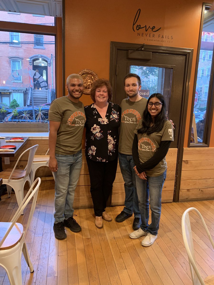 Colbol64's tweet photo. Happiness is running into former students who are doing so well!! Wonderful seeing Chris, Mike and Divya!! They’re all doing well in college and in life. If you get a chance, stop by Tino’s! Great food and fantastic service! ❤️👏🏻 #MS4PROUD https://t.co/8Pbd58f0IP